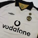2001-02 Manchester United Away Jersey Reversible Longsleeve - Beckham 7 (L)