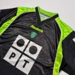 2001-02 Sporting Lisbon Away Jersey - Ronaldo 28 (M)