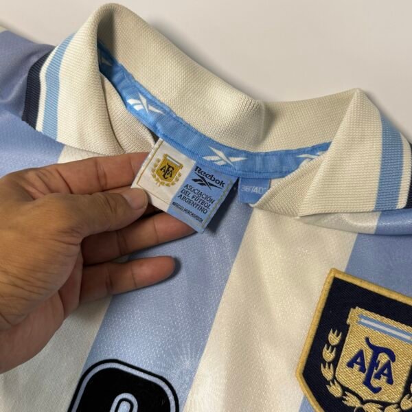 1999 Argentina Home Jersey - Crespo 9 (L)