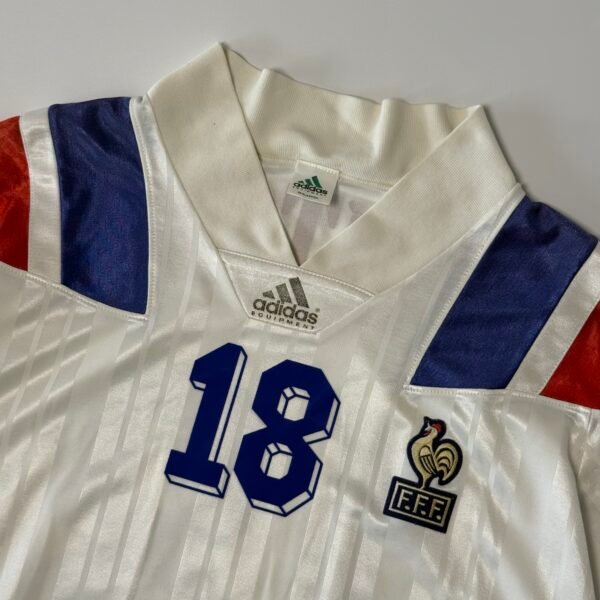 1992 France Away Jersey - Cantona 18 (L)